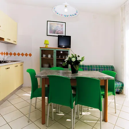 Bright And Cozy In Appartamento