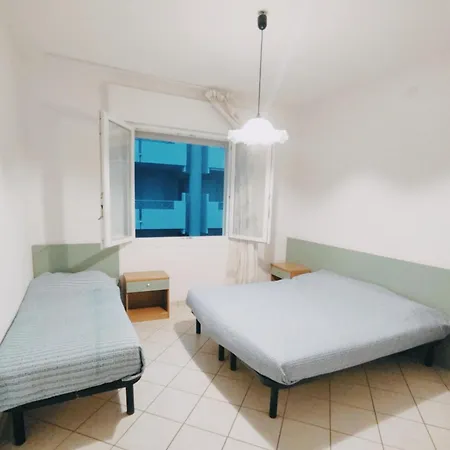 公寓 Bright And Cozy In 比比翁